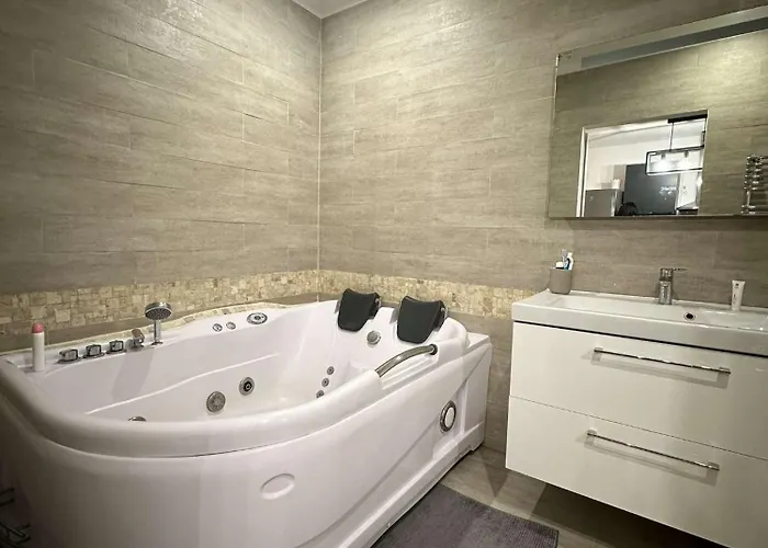 Jacuzzi Ciotat * La Ciotat